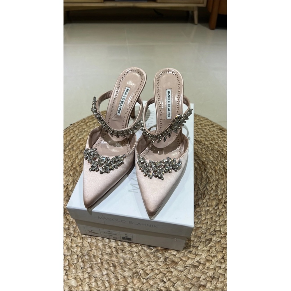 Manolo Blahnik Blush Pink Embellished Leather Mules - Picture 7 of 13